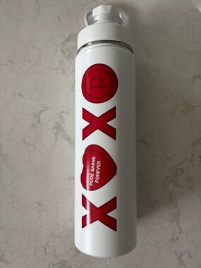 NEW H2go Conquer Pure Barre 24oz Stainless Steel XOXO Heart Water Bottle
